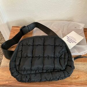 NWT, Quilted Puffer Fanny Pack, Adjustable by Lexsion